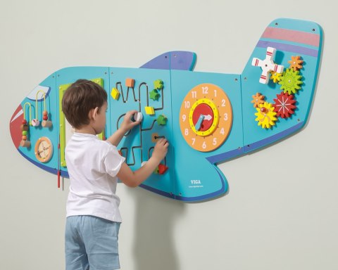 Drewniana tablica sensoryczno-manipulacyjna samolot XL – montaż na ścianę, Montessori, certyfikat FSC Drewniana tablica sensoryczno-manipulacyjna samolot XL – montaż na ścianę, Montessori, certyfikat FSC
