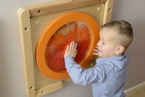 Drewniana tablica edukacyjna – sensoryczna pomarańcza Montessori