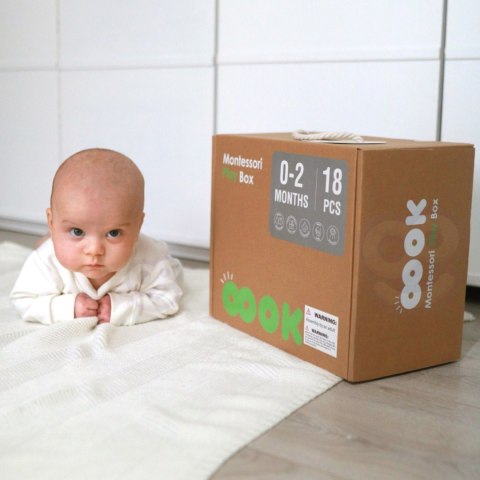 Drewniany edukacyjny box Montessori 7w1 – sensoryczna walizka dla niemowląt