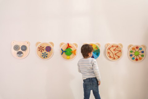 Drewniana Tablica Wirujące Punkty – Zabawka Edukacyjna Montessori Drewniana Tablica Wirujące Punkty – Zabawka Edukacyjna Montessori