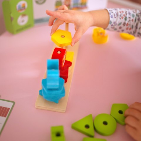 Drewniana układanka Montessori – piramidka zwierzątek, 27 elementów Drewniana układanka Montessori – piramidka zwierzątek, 27 elementów