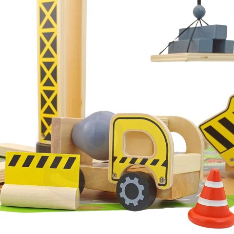 Drewniany Plac Budowy 5w1 – dźwig XXL i pojazdy budowlane, 13 elementów Drewniany Plac Budowy 5w1 – dźwig XXL i pojazdy budowlane, 13 elementów