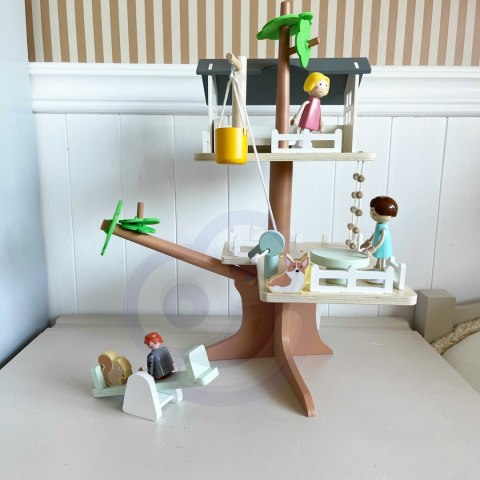 Drewniany domek na drzewie dla lalek – 31 el. Drewniany domek na drzewie dla lalek – 31 el.
